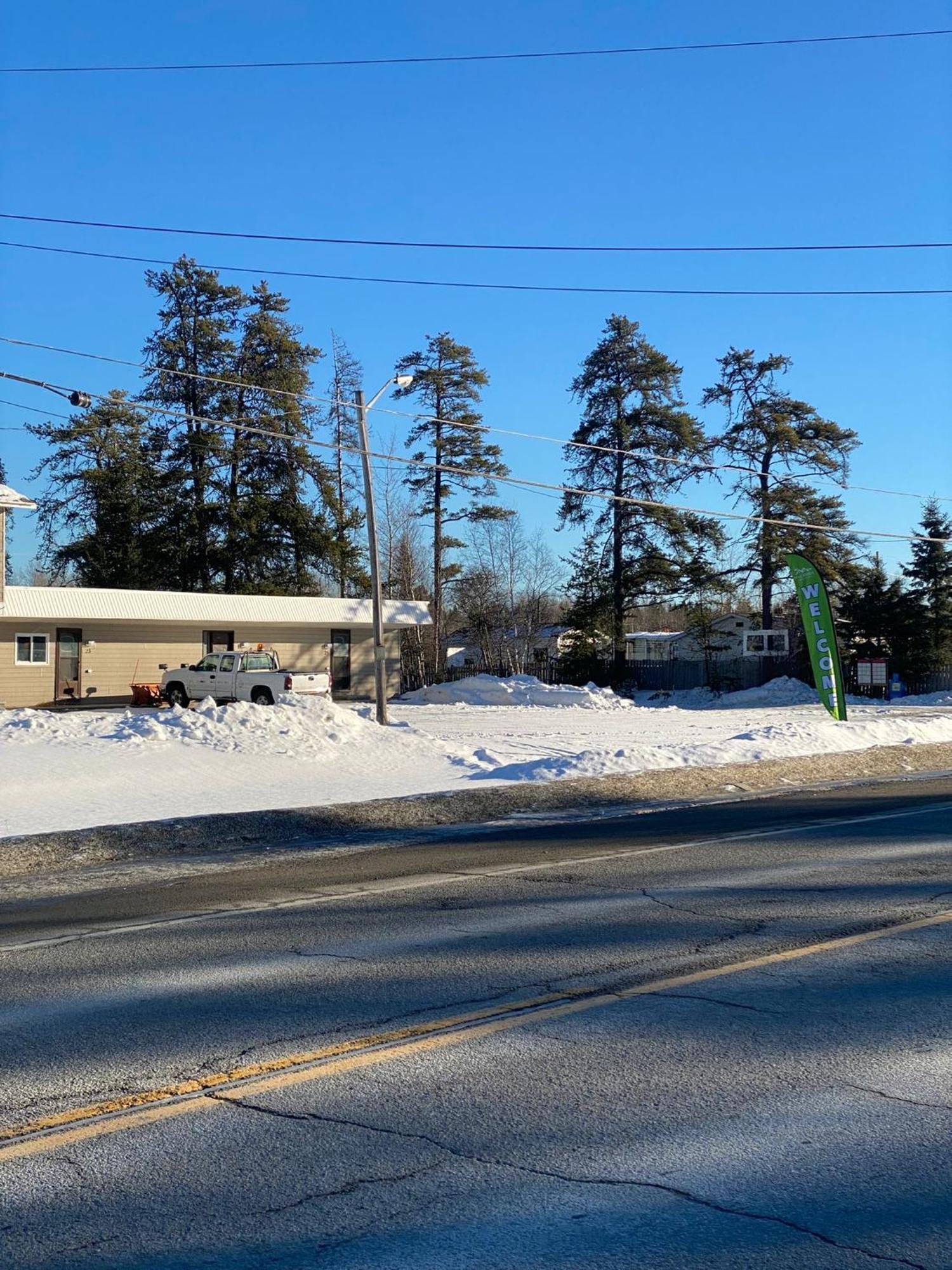 Pine Ridge Motel Timmins Exterior foto