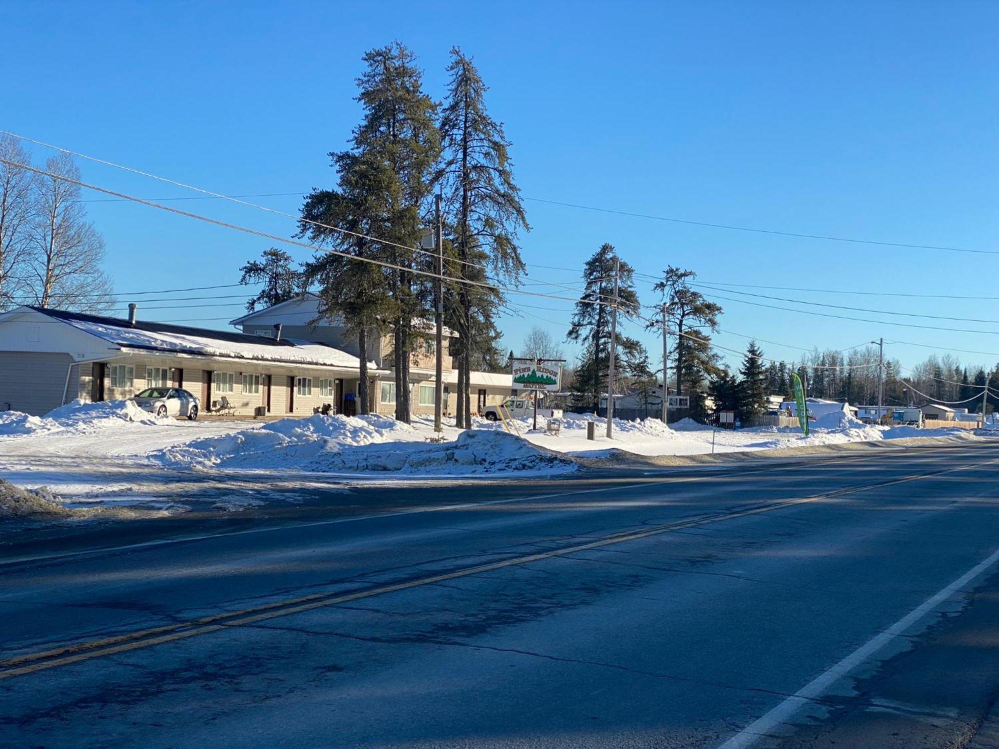 Pine Ridge Motel Timmins Exterior foto